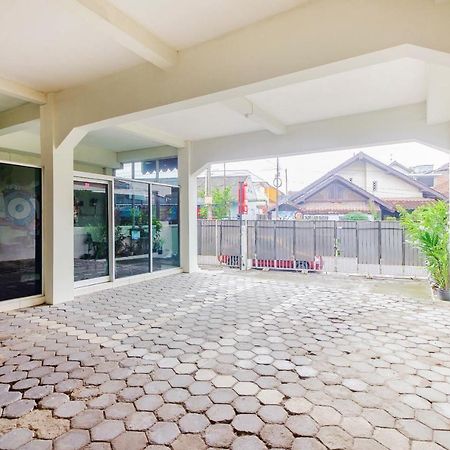 Hotel Oyo 3083 D Kost 3 Syariah Jogyakarta Zewnętrze zdjęcie