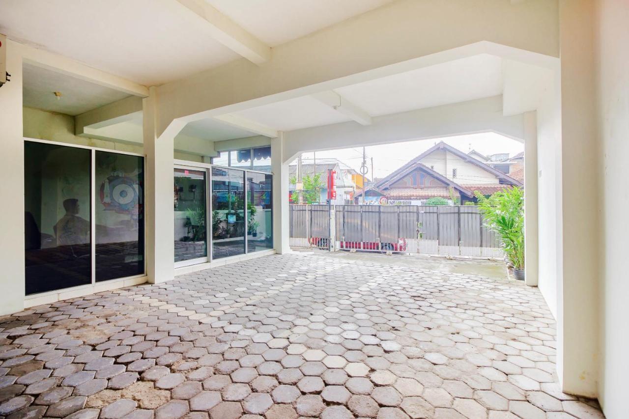 Hotel Oyo 3083 D Kost 3 Syariah Jogyakarta Zewnętrze zdjęcie