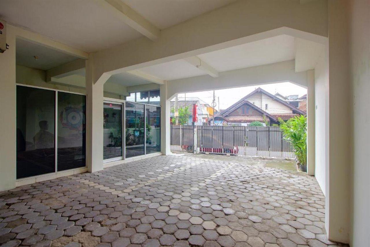 Hotel Oyo 3083 D Kost 3 Syariah Jogyakarta Zewnętrze zdjęcie