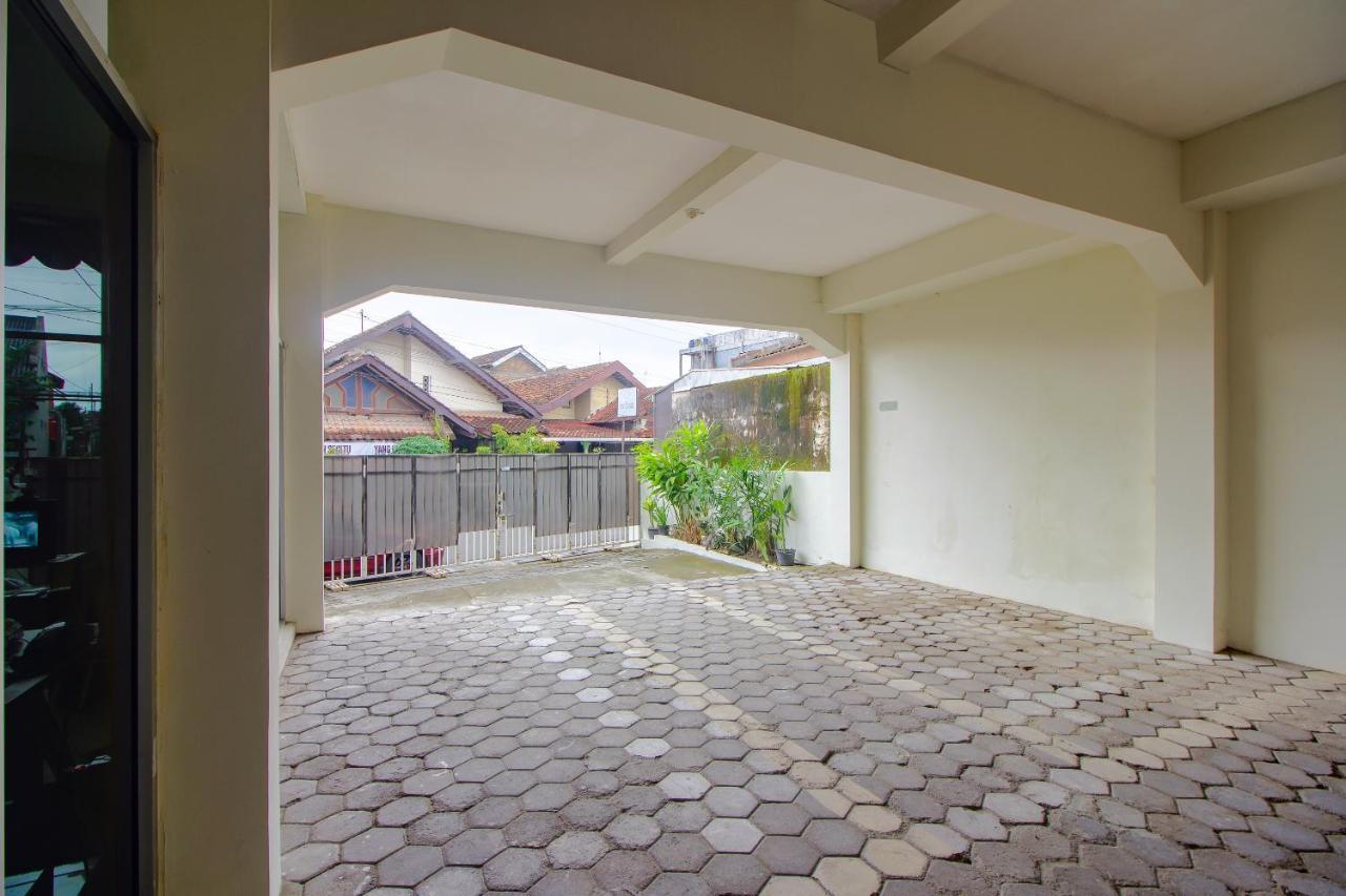 Hotel Oyo 3083 D Kost 3 Syariah Jogyakarta Zewnętrze zdjęcie